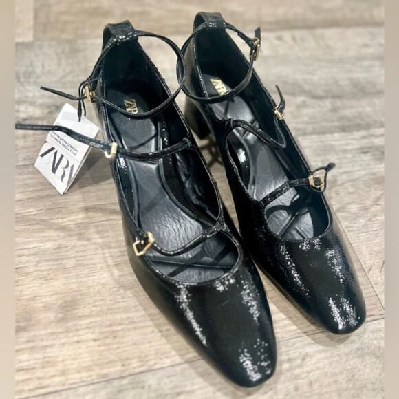 ZARA BLOGGER FAVE!!! Faux Patent Leather Heels LAST ONE!!! - Picture 12 of 16